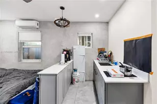 415 E Oakland Park Blvd, Oakland Park, FL 33334 - Photo 13