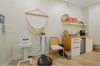 200 S Andrews Ave #102, Fort Lauderdale, FL 33301 - Photo 11