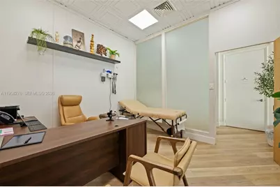 200 S Andrews Ave #102, Fort Lauderdale, FL 33301 - Photo 13