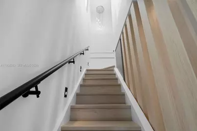 1077 Golden Cane Dr, Weston, FL 33327 - Photo 7