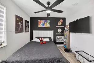 25796 SW 123rd Ave, Homestead, FL 33032 - Photo 17