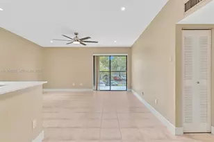 9487 W McNab Rd, Tamarac, FL 33321 - Photo 5