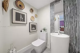 4844 NW 94th Doral Pl, Doral, FL 33178 - Photo 13