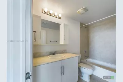 275 NE 18th St #1404, Miami, FL 33132 - Photo 11