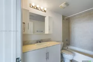 275 NE 18th St, Miami, FL 33132 - Photo 11