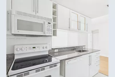 275 NE 18th St #1404, Miami, FL 33132 - Photo 15