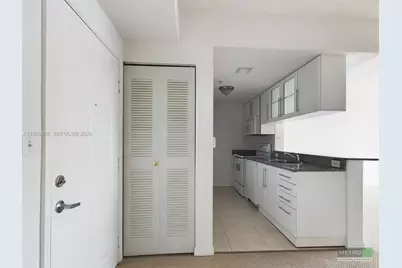 275 NE 18th St #1404, Miami, FL 33132 - Photo 15