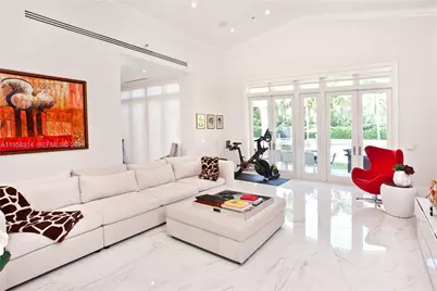 165 Paloma Dr, Coral Gables, FL 33143 - Photo 13
