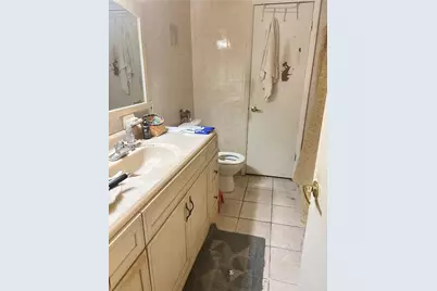 21422 NW 40th Cir Ct, Miami Gardens, FL 33055 - Photo 9