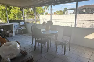 21422 NW 40th Cir Ct, Miami Gardens, FL 33055 - Photo 15