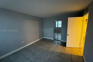 650 NE 64th St, Miami, FL 33138 - Photo 15