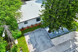 2736 NW 21st Ave, Oakland Park, FL 33311 - Photo 69
