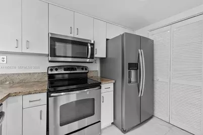 650 West Ave #1204, Miami Beach, FL 33139 - Photo 9