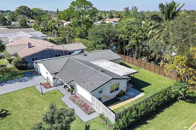 7501 NW 42nd St, Coral Springs, FL 33065 - Photo 27