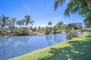 19501 W Country Club Dr, Aventura, FL 33180 - Photo 23