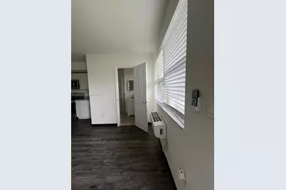 467 NW 8th St #14, Miami, FL 33136 - Photo 7