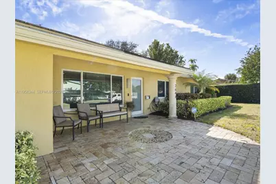 2648 NE 26th Ave, Fort Lauderdale, FL 33306 - Photo 7