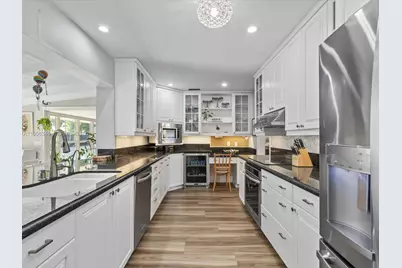 2648 NE 26th Ave, Fort Lauderdale, FL 33306 - Photo 3