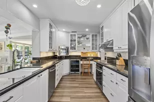 2648 NE 26th Ave, Fort Lauderdale, FL 33306 - Photo 3