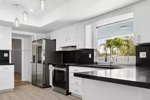 7081 NW 8th Ct, Plantation, FL 33317 - Photo 15