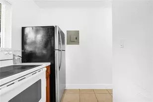 1960 SW 41st Ave, Fort Lauderdale, FL 33317 - Photo 19