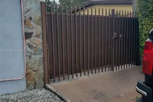 4610 SW 116th Ave, Miami, FL 33165 - Photo 7