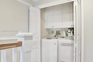 1049 W Heritage Club Cir, Delray Beach, FL 33483 - Photo 9