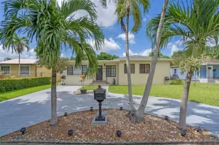 249 Carlisle Dr, Miami Springs, FL 33166 - Photo 3