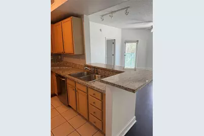 6001 SW 70th St #301, South Miami, FL 33143 - Photo 9