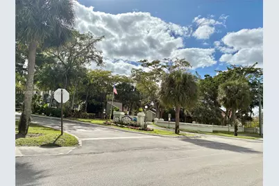 7050 NW 44th St #708, Lauderhill, FL 33319 - Photo 35