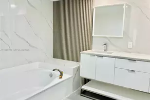 7050 NW 44th St, Lauderhill, FL 33319 - Photo 19