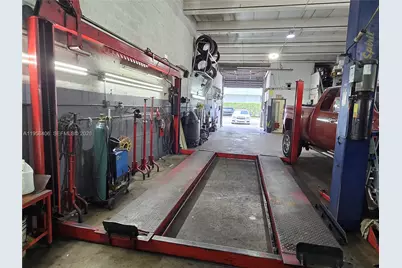 Xxxx SW 7th St, Miami, FL 33135 - Photo 1