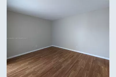 3400 Foxcroft Rd #213, Miramar, FL 33025 - Photo 11