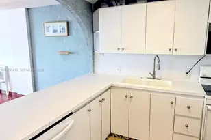 13155 Ixora Ct, North Miami, FL 33181 - Photo 15