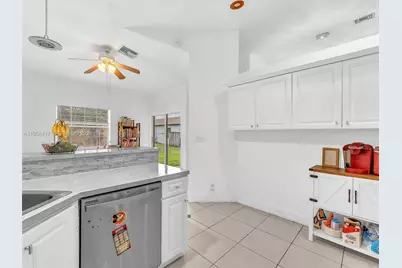 3080 NW 8th St, Fort Lauderdale, FL 33311 - Photo 17