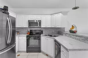 3080 NW 8th St, Fort Lauderdale, FL 33311 - Photo 13