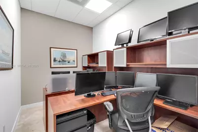 2020 Ponce De Leon Blvd #1007, Coral Gables, FL 33134 - Photo 23