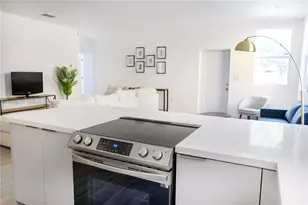 1221 NW 45th St, Miami, FL 33142 - Photo 15