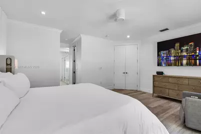 647 S Zamora Ave, Coral Gables, FL 33134 - Photo 13