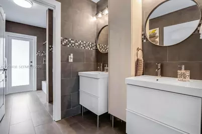 19411 NW 2nd St, Pembroke Pines, FL 33029 - Photo 17