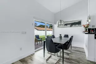 19411 NW 2nd St, Pembroke Pines, FL 33029 - Photo 11