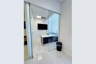 20200 W Dixie Hwy #605A, Miami, FL 33180 - Photo 5