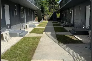 1191 NW 8th Street Rd, Miami, FL 33136 - Photo 3