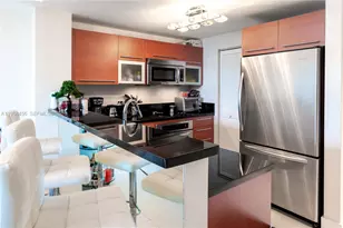 253 NE 2nd St, Miami, FL 33132 - Photo 7