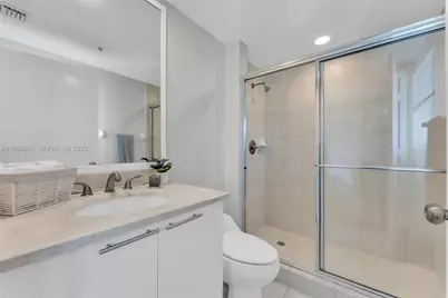 14951 Royal Oaks Ln #2201, North Miami, FL 33181 - Photo 15