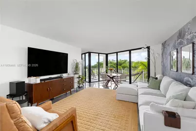 1000 Quayside Ter #506, Miami, FL 33138 - Photo 3
