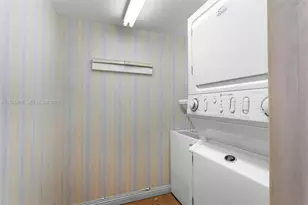 19667 Turnberry Way, Aventura, FL 33180 - Photo 21