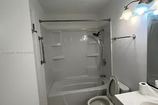 4201 Glenmoor Dr, West Palm Beach, FL 33409 - Photo 9