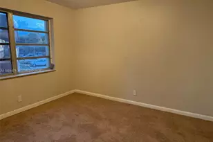 7830 NW 33rd St, Davie, FL 33024 - Photo 9