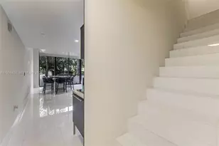 6000 Collins Ave, Miami Beach, FL 33140 - Photo 19